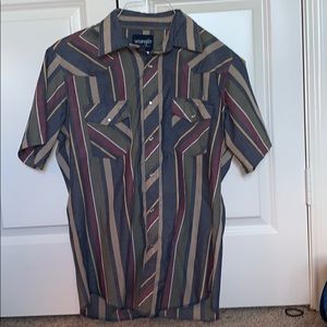 Wrangler pearl snap shirt